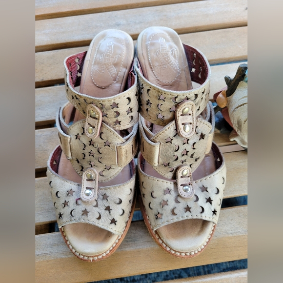 FreeBird Moonstar Mules size 9 - Picture 12 of 15